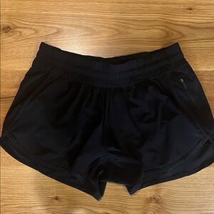 Lululemon Track That 3” running short